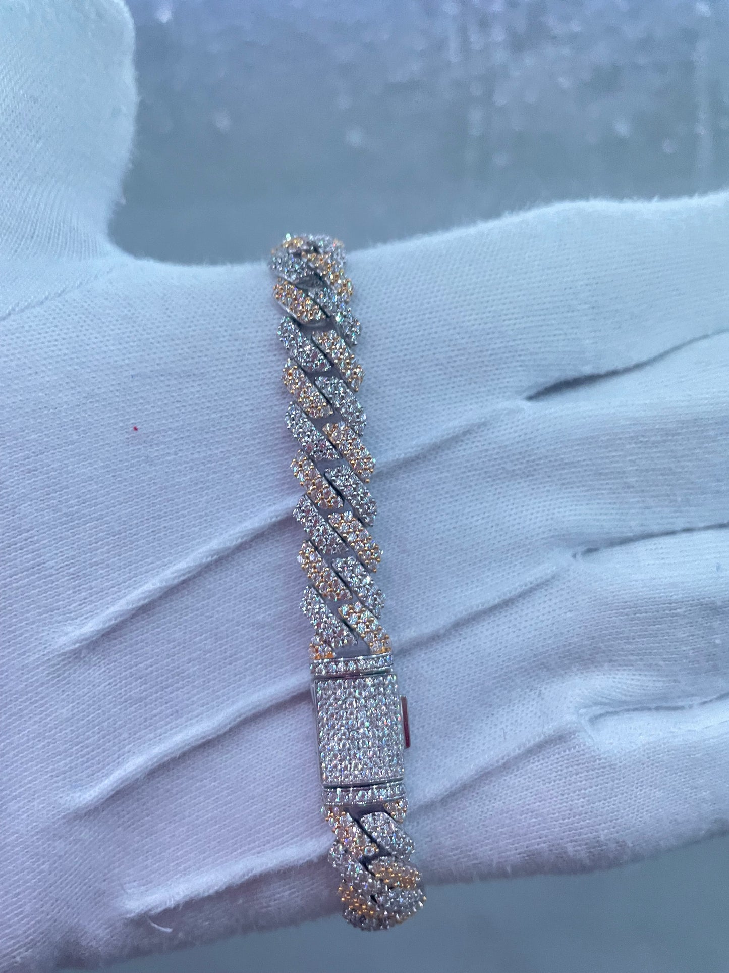 Miami Moissanite Pulse