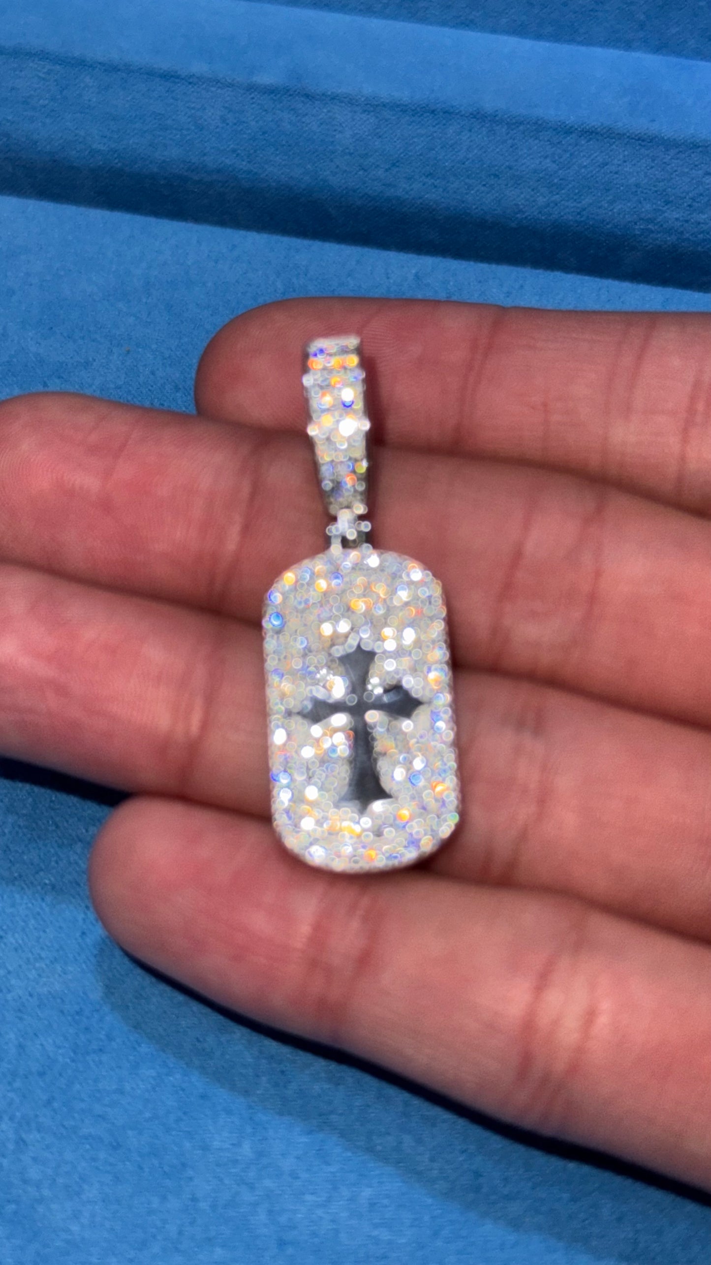 Dije Cruz Moissanita Plata.925