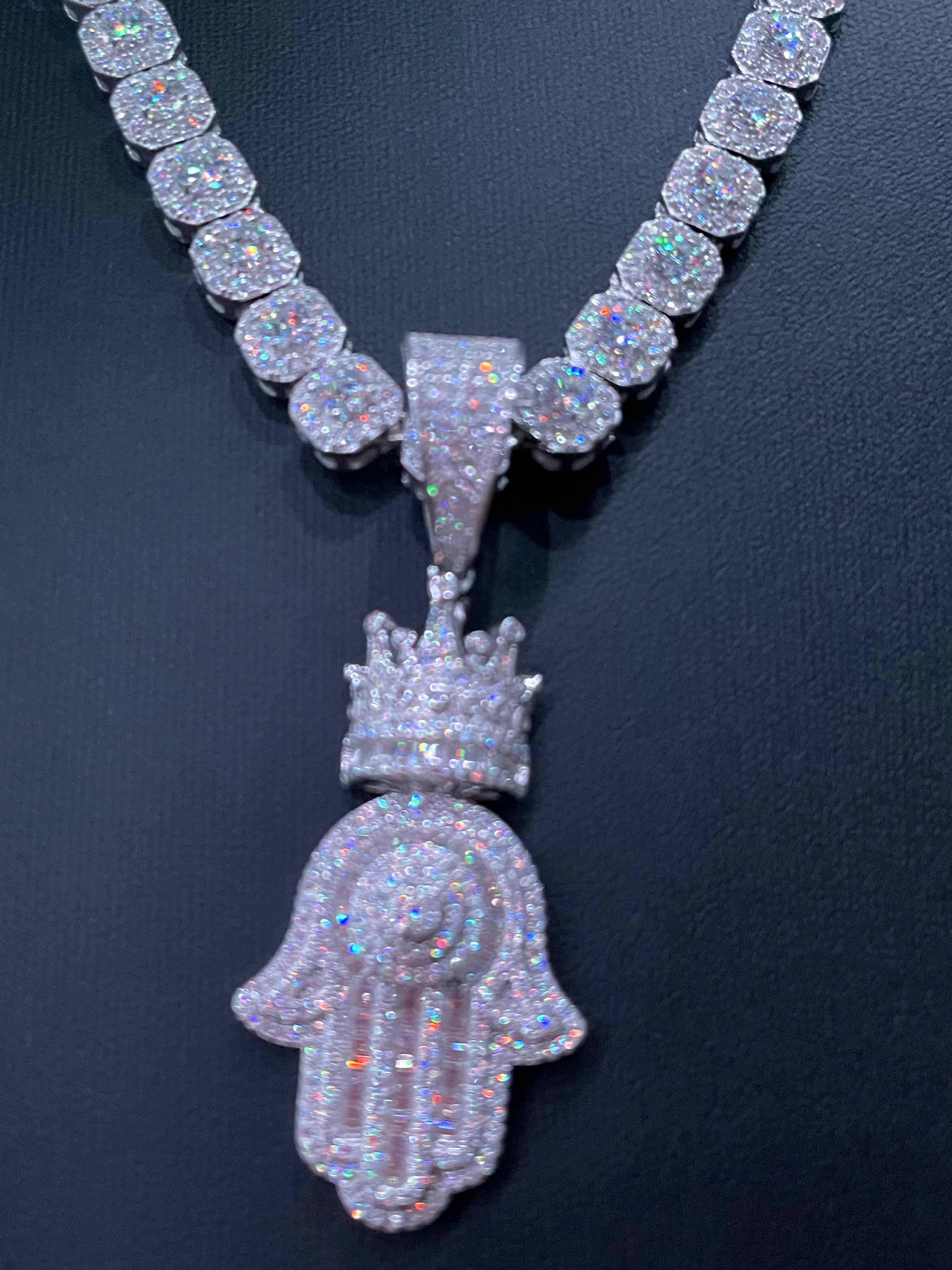 Dije Mano de Fátima 🪬 Moissanite