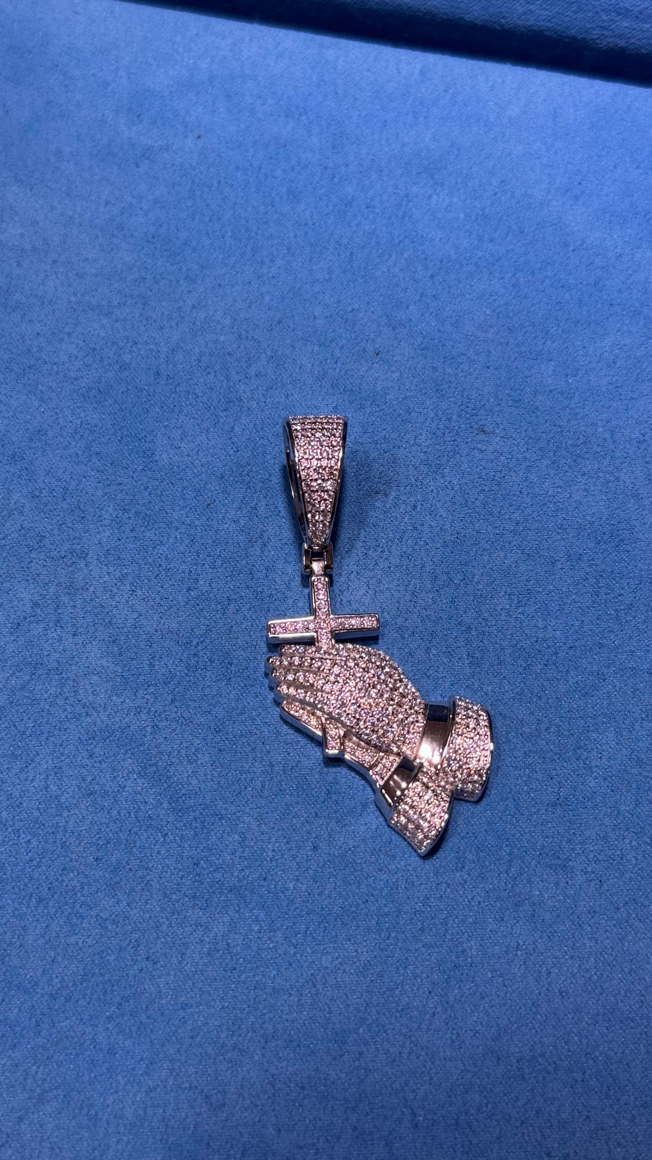 Dije CruM Moissanita Plata.925