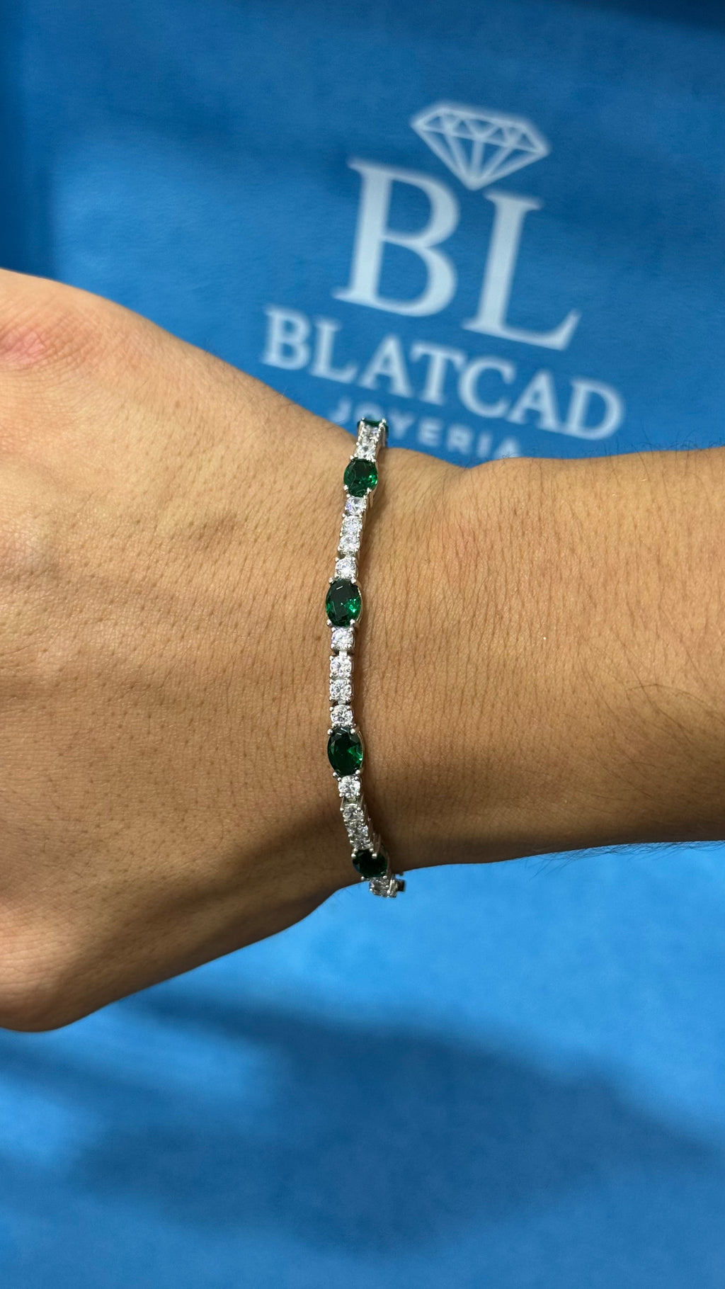 Pulso Corte Esmeralda Plata.925