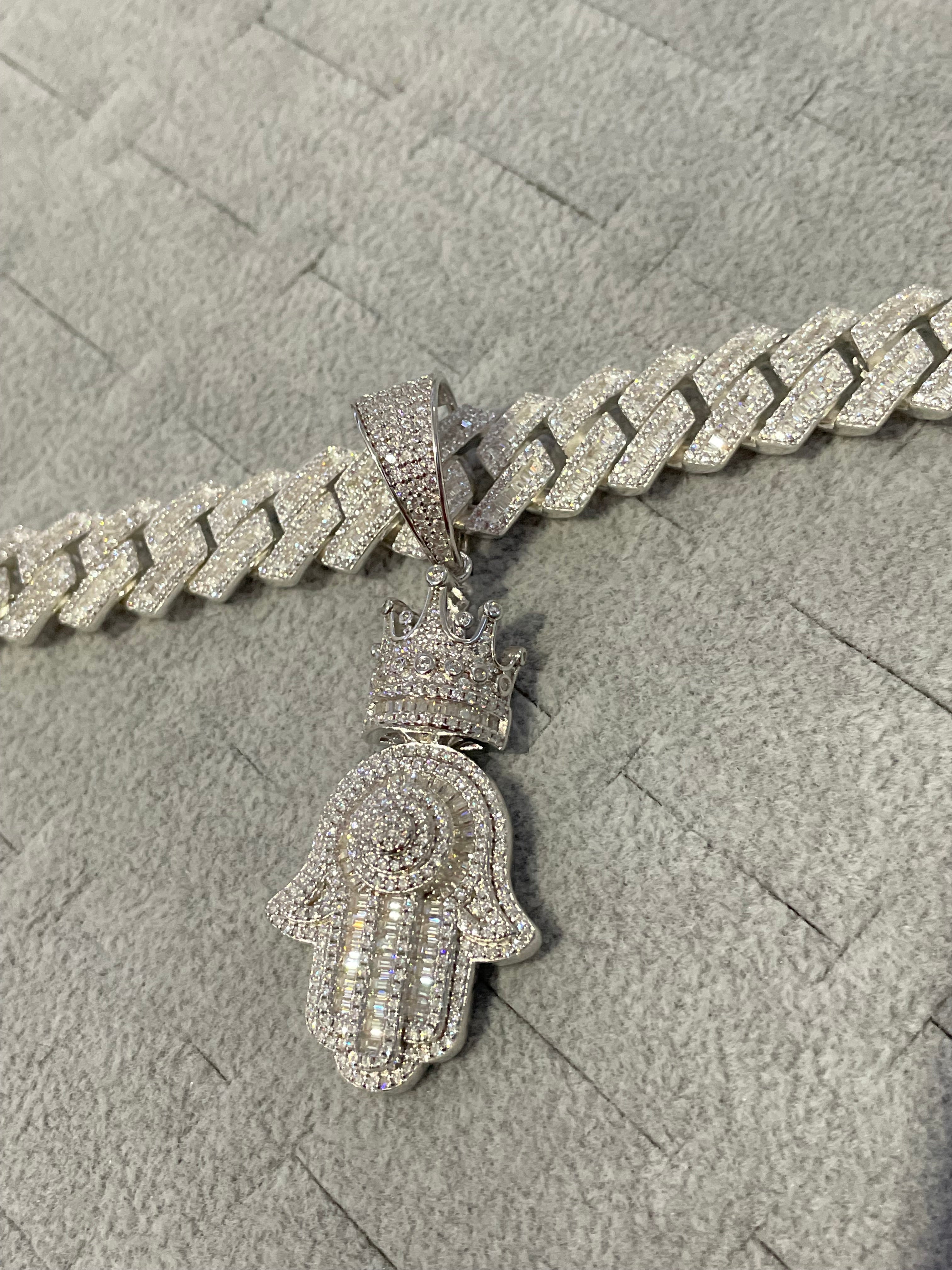 I said Hand of Fatima 🪬 Moissanite