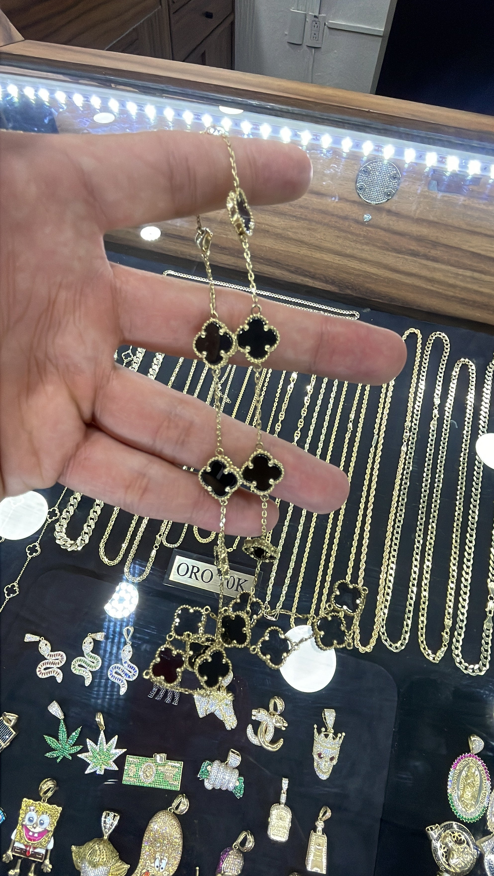 Van Cleef 10k Gold Bracelet