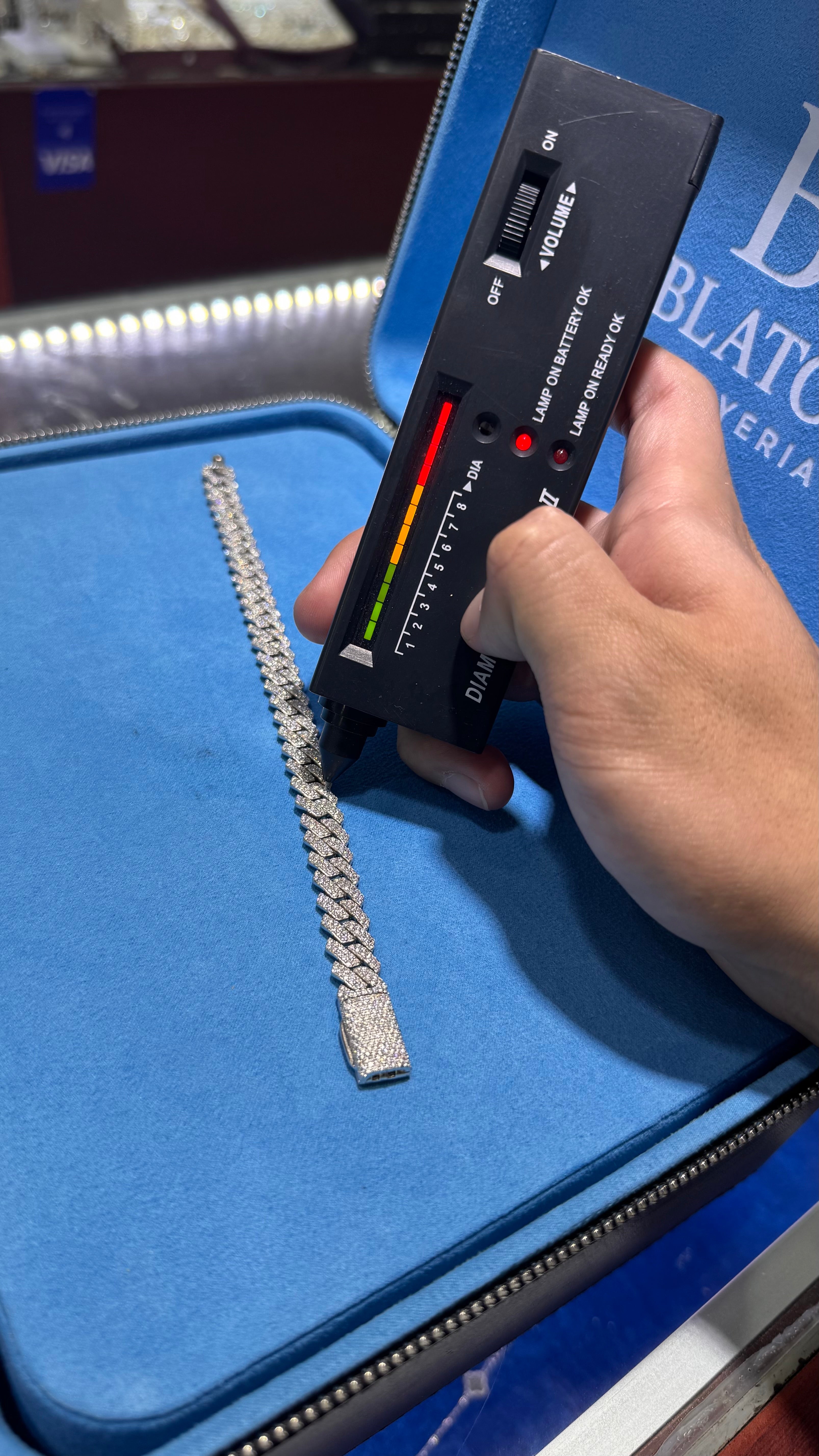 Pulso Miami Moissanite