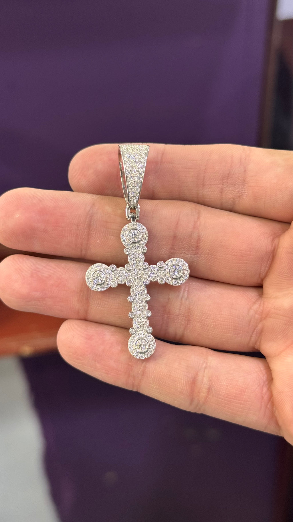 Dije Cruz Moissanita Plata.925