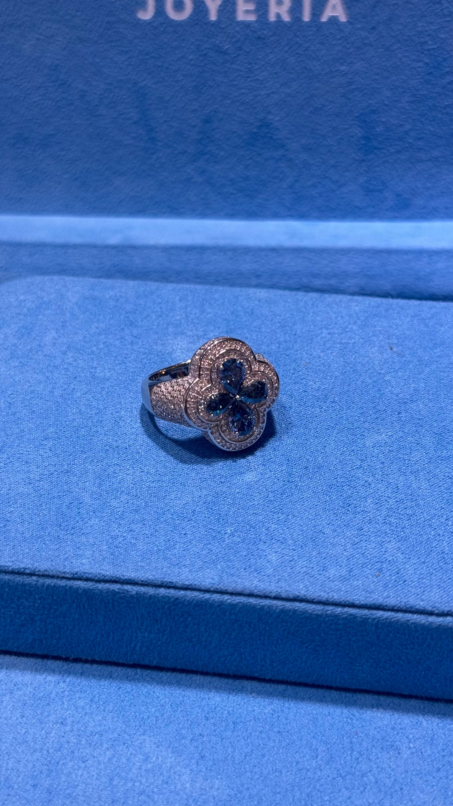 Anillo Trébol Moissanita Plata.925