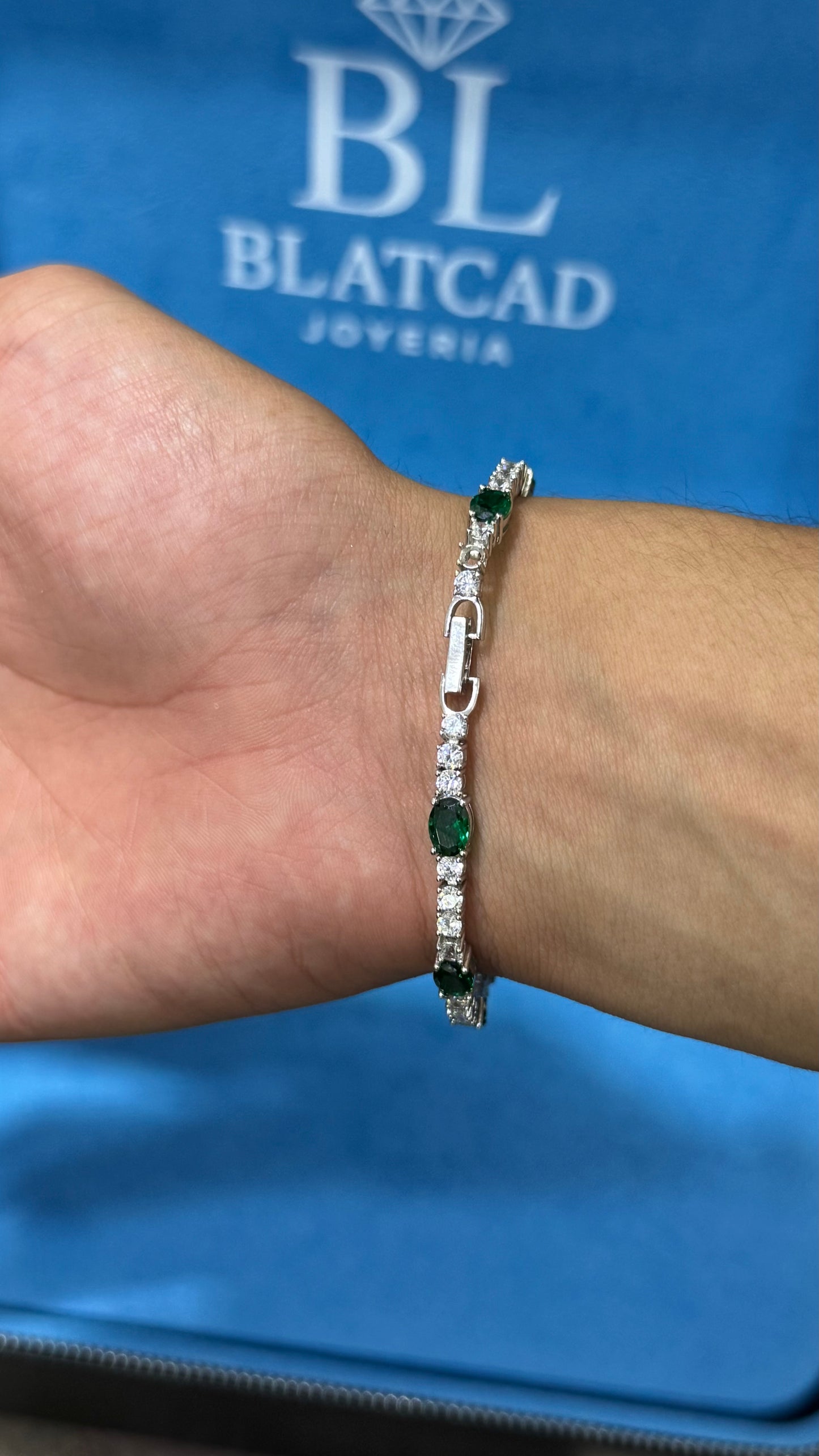 Pulso Corte Esmeralda Plata.925