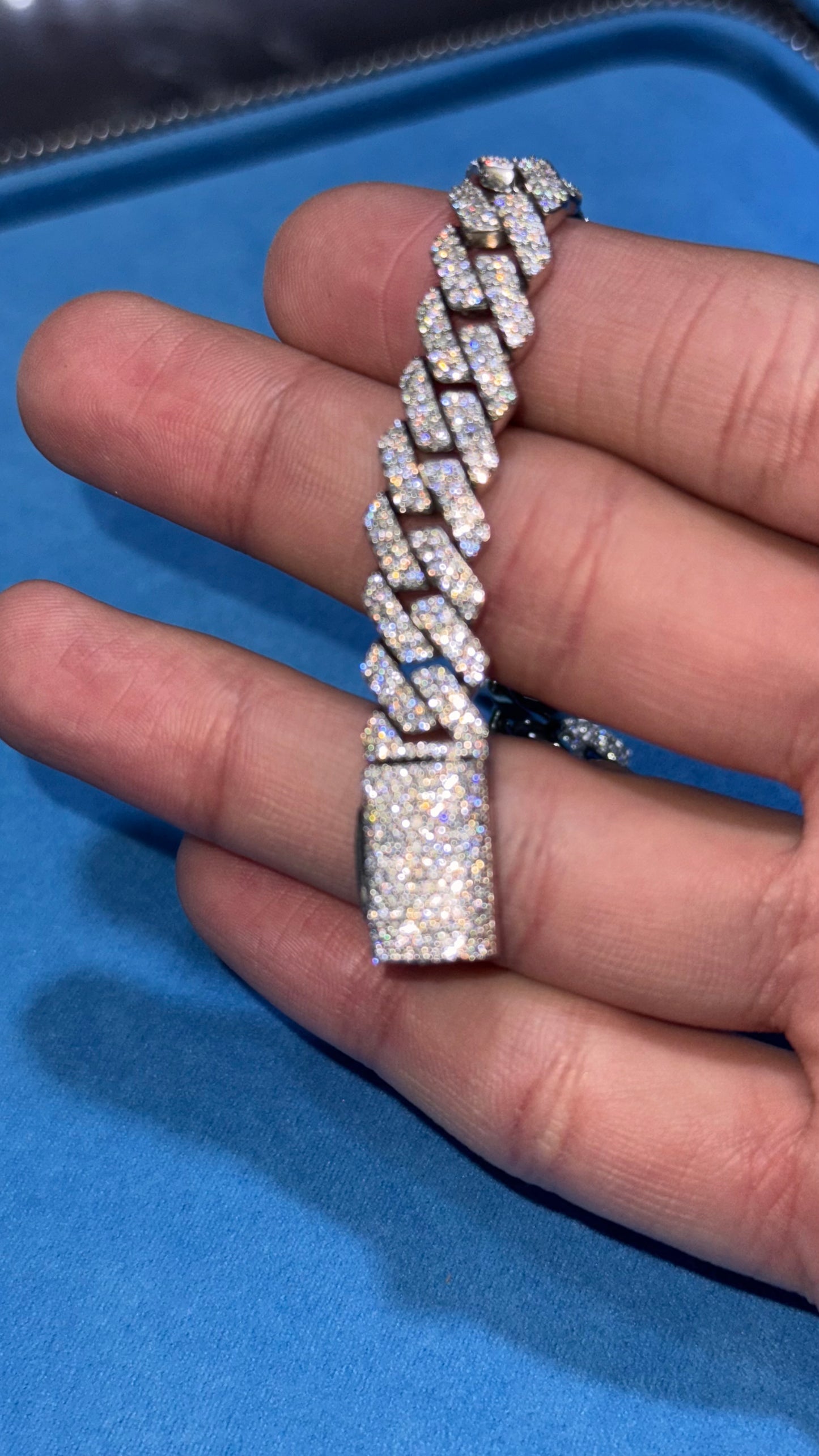 Pulso Miami Moissanite