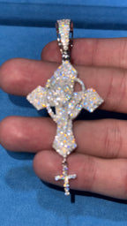 Dije Cruz Moissanita Plata.925