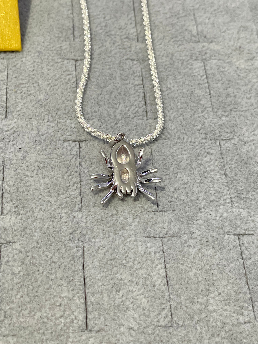Spider Pendant 🕷️ Moissanite