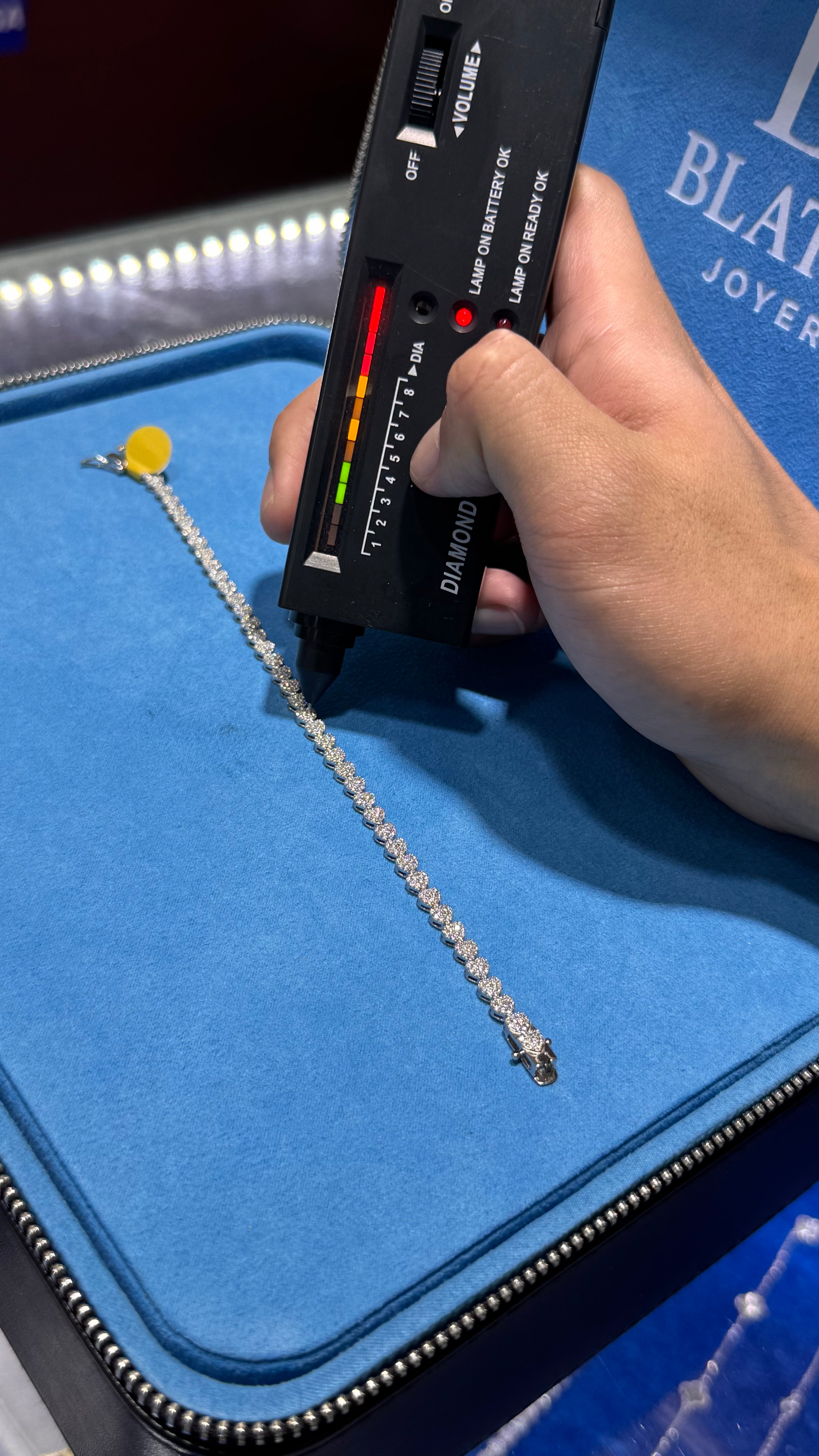 Pulso de corazones Moissanita Plata.925