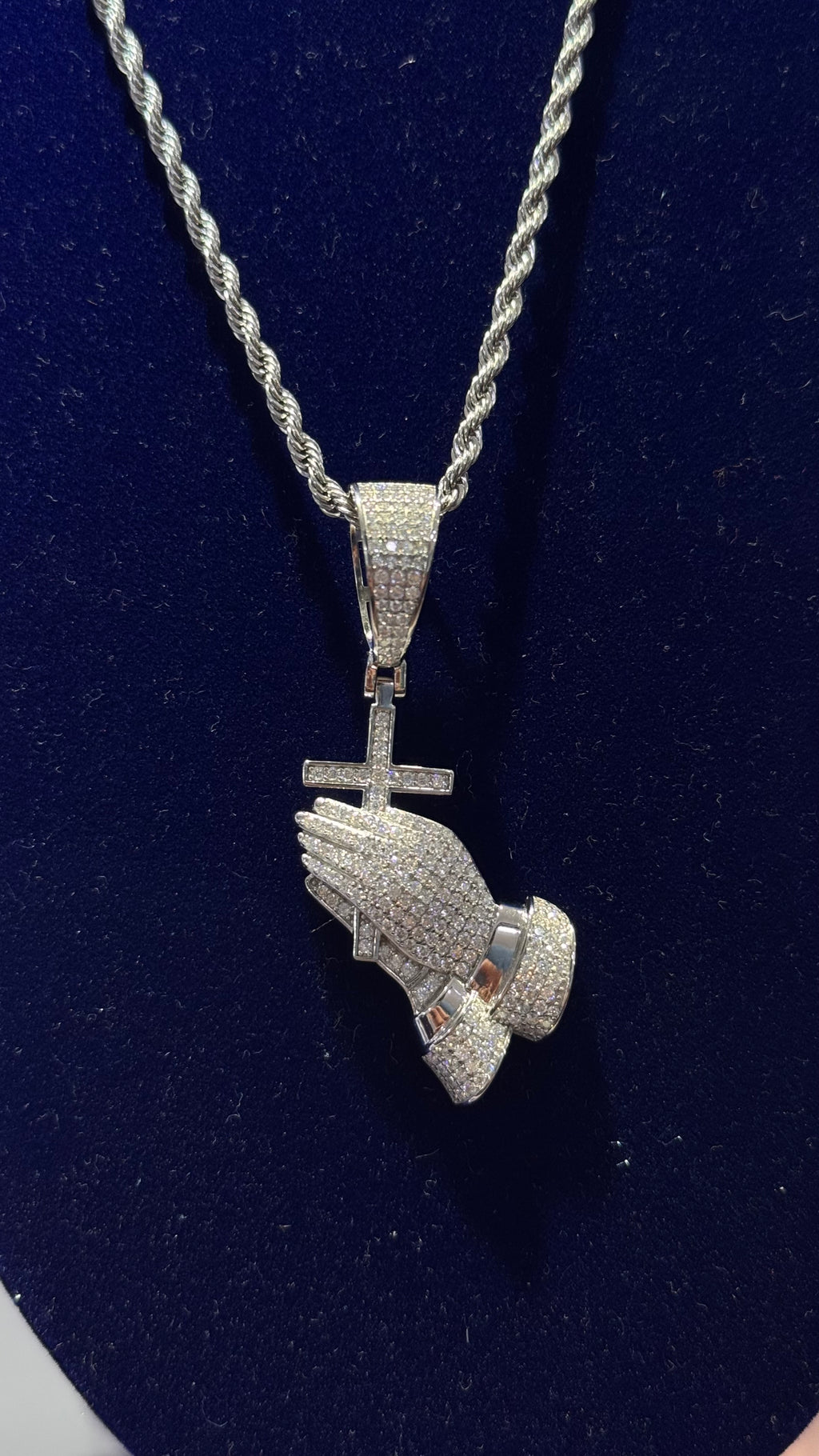 Dije CruM Moissanita Plata.925