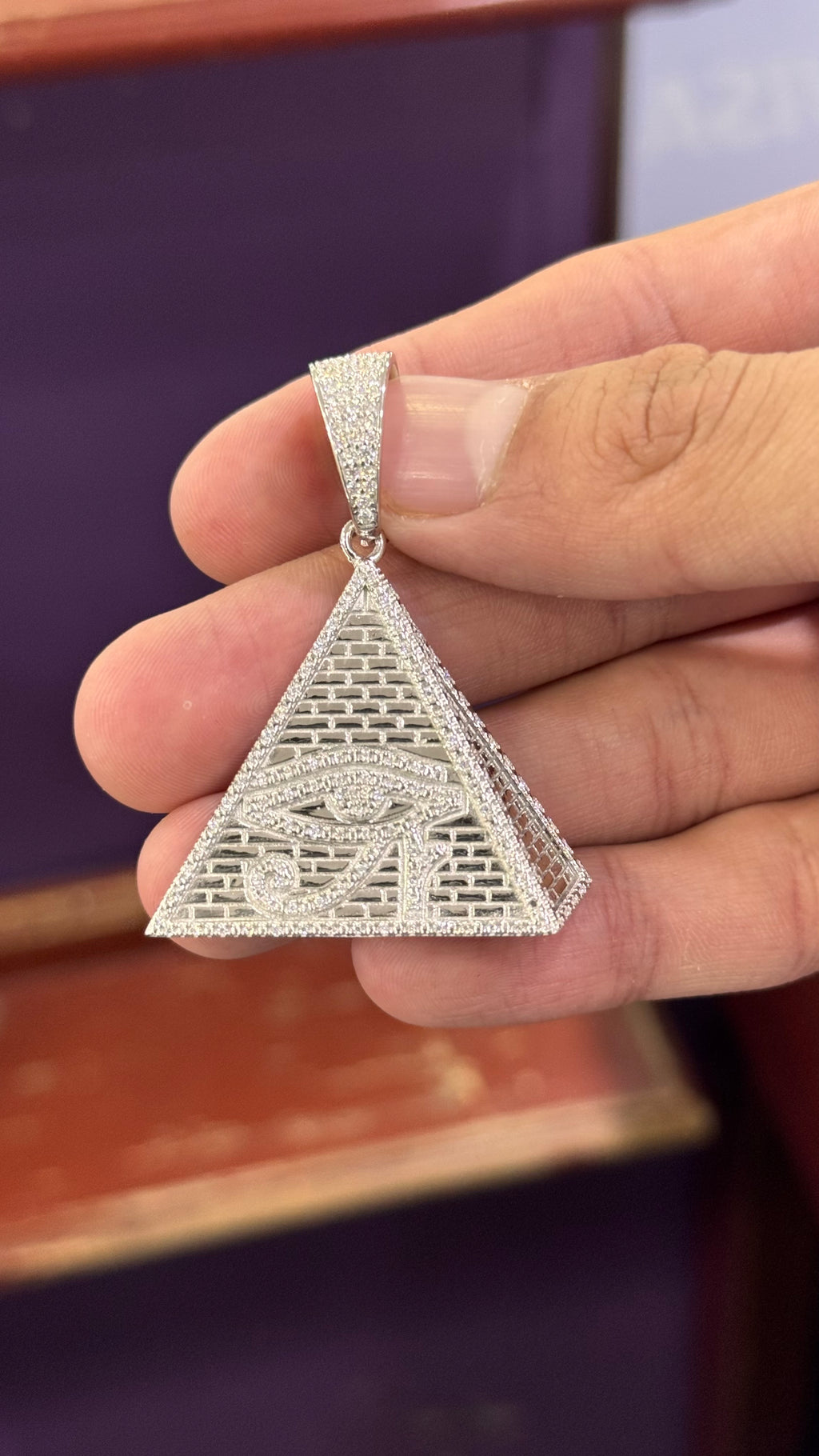 Dije Triáng Moissanita Plata.925