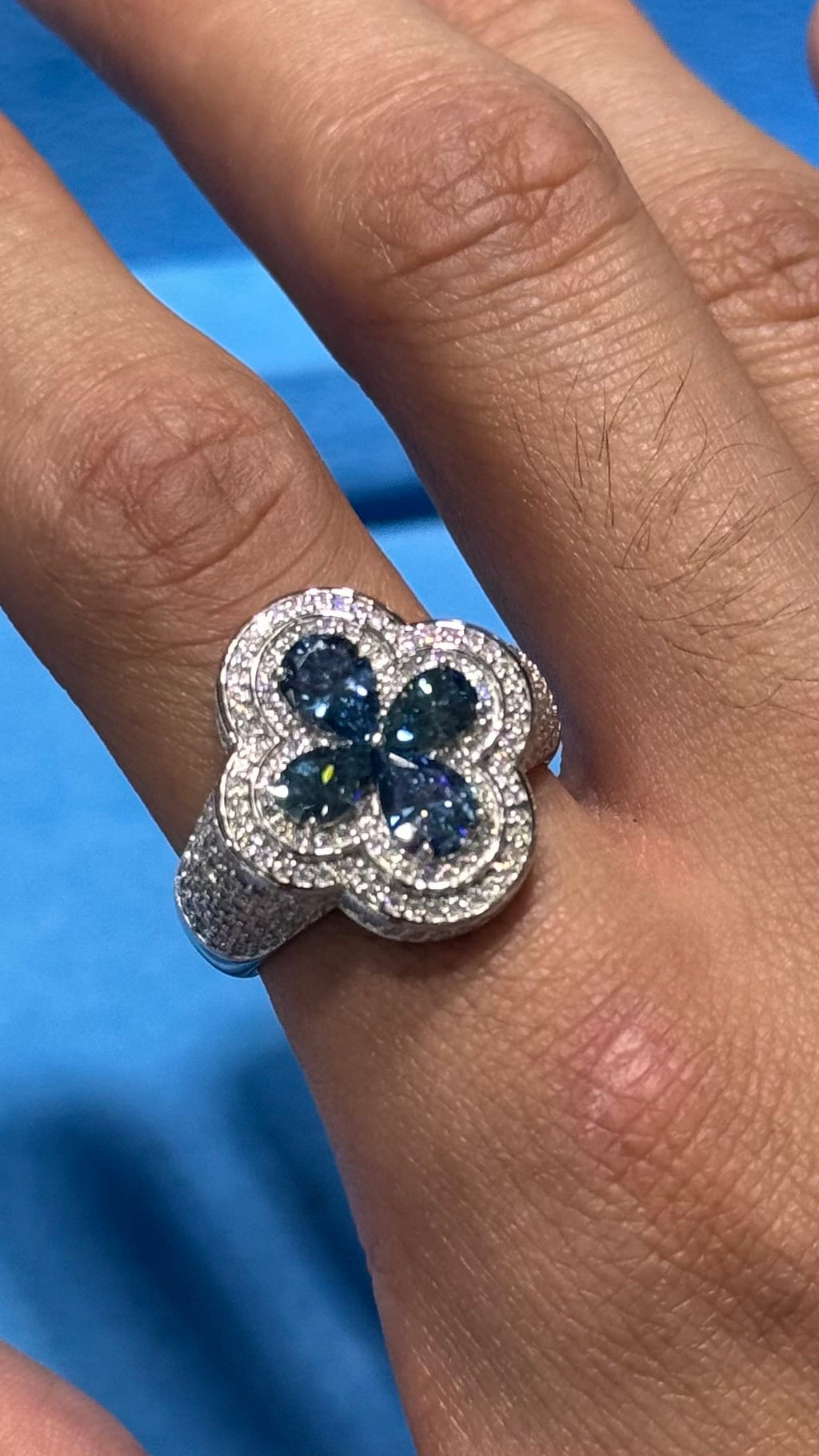 Anillo Trébol Moissanita Plata.925