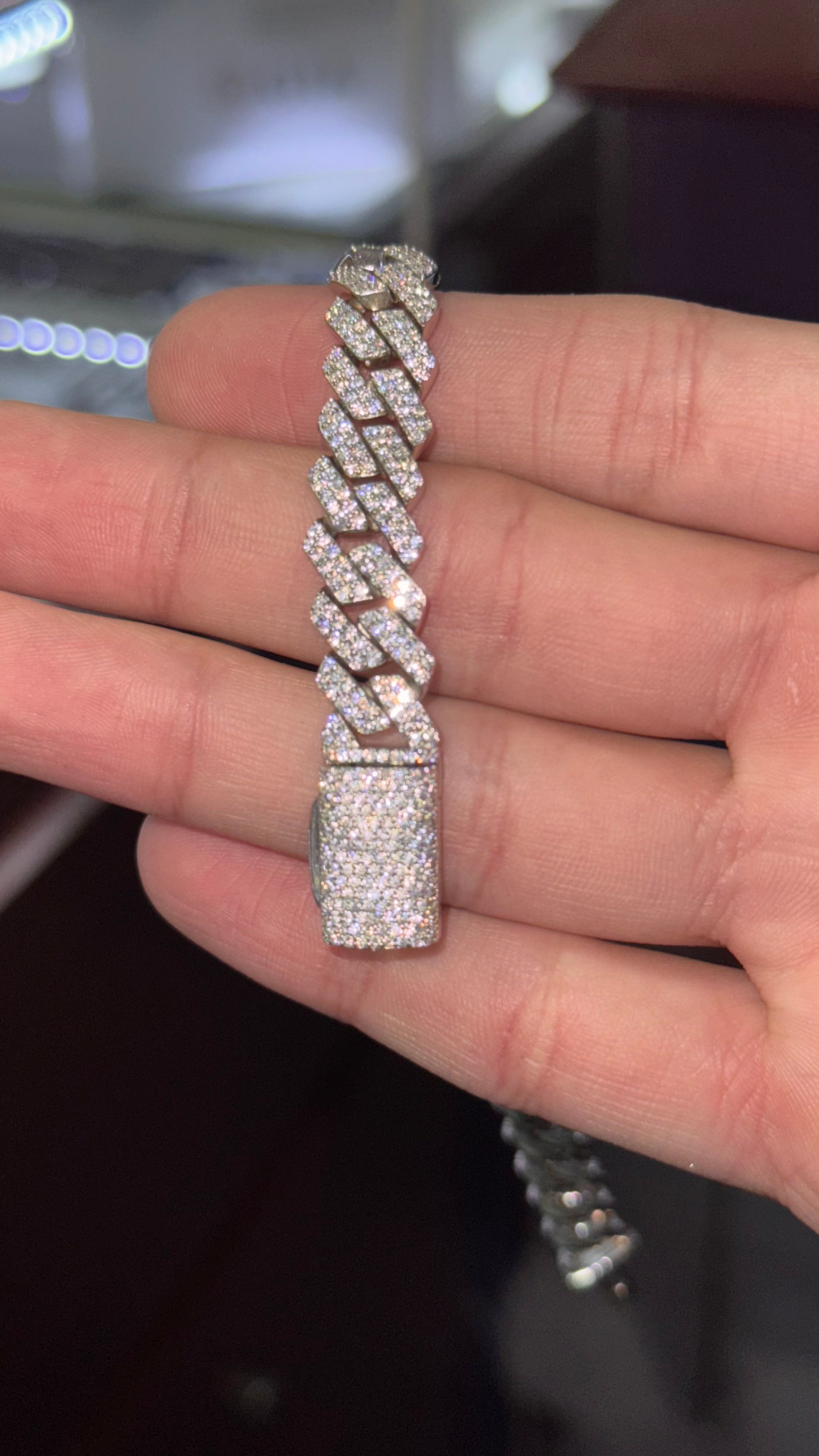 Pulso Miami Moissanite