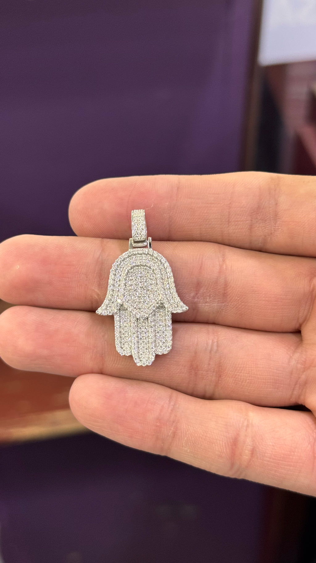 Dije Mano De Fátima Moissanita Plata.925