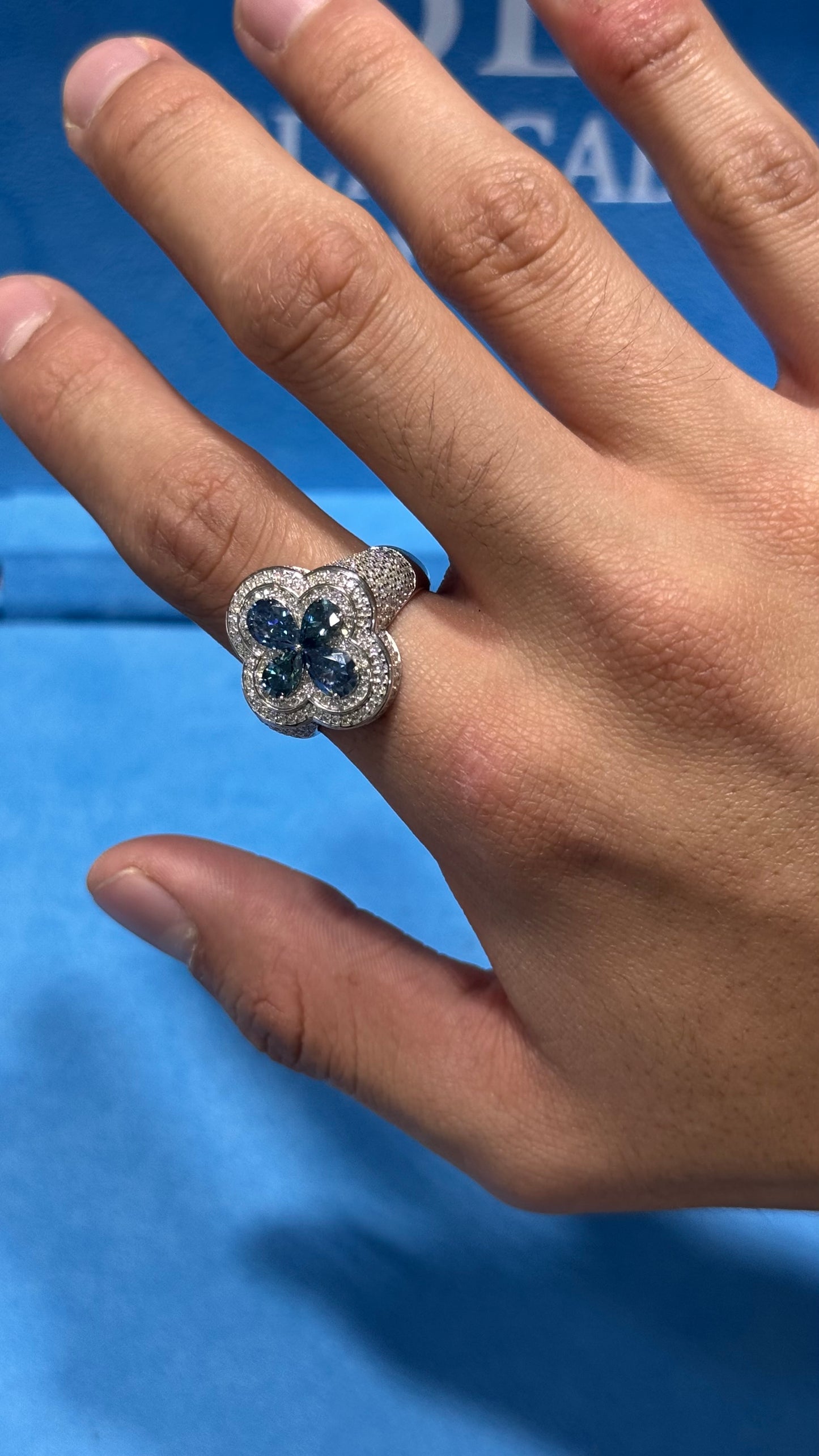 Anillo Trébol Moissanita Plata.925