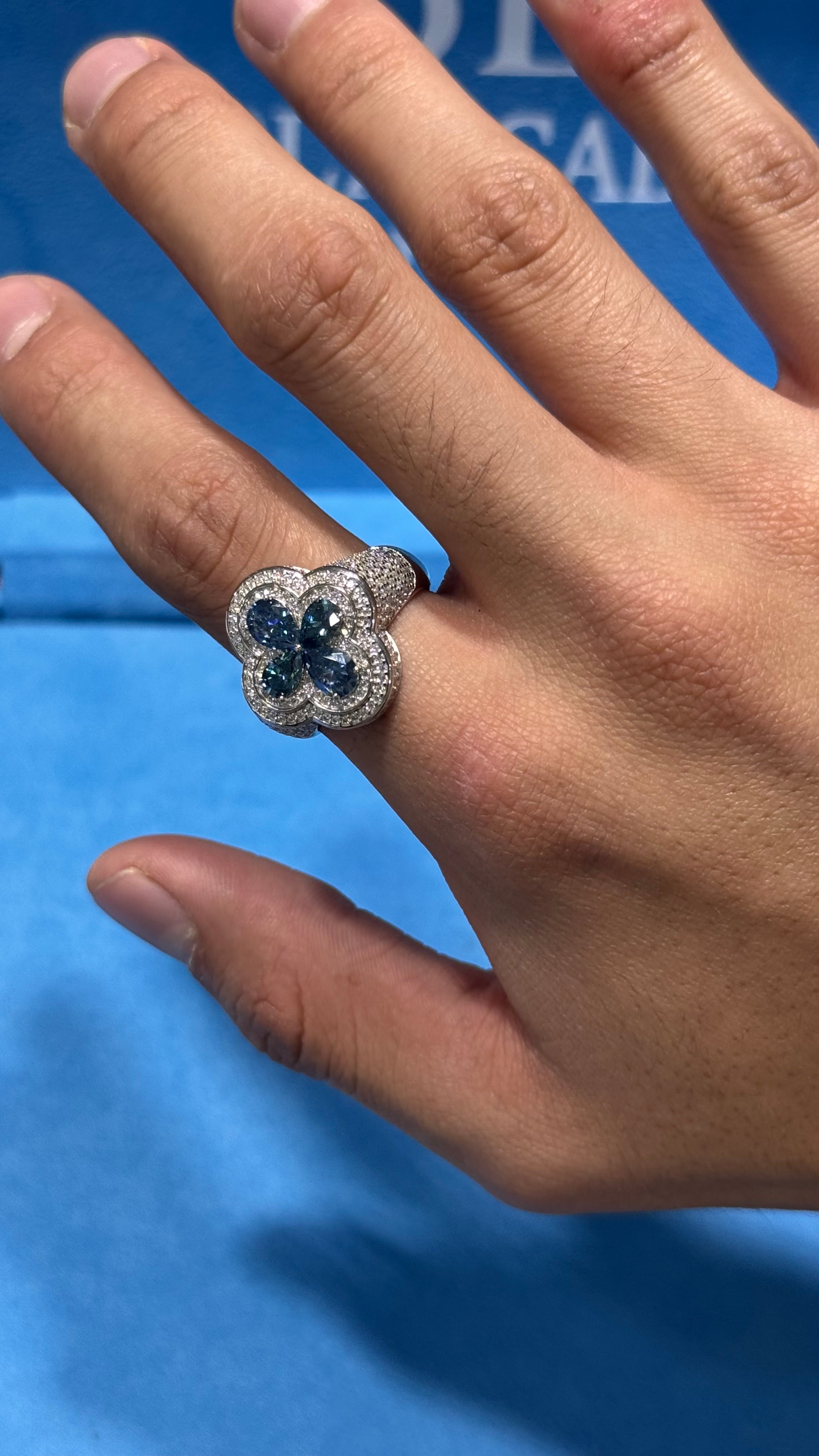 Anillo Trébol Moissanita Plata.925