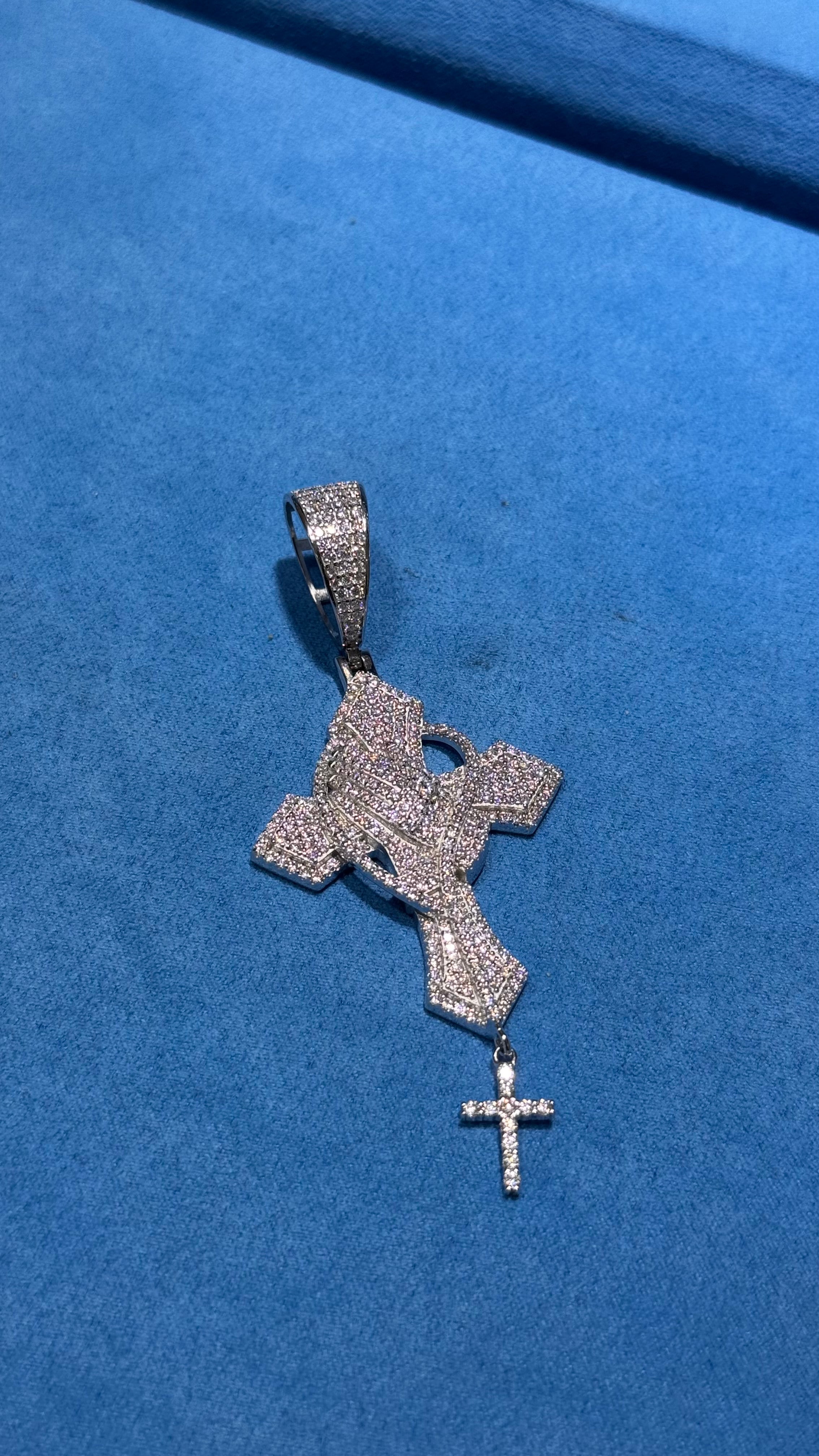 Dije Cruz Moissanita Plata.925